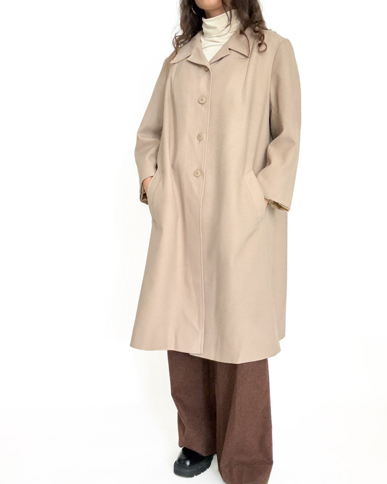 Vintage beige trench coat view 111