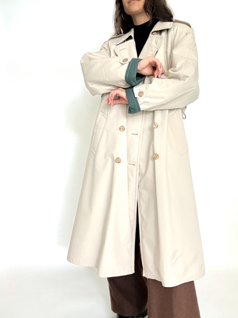 Vintage lined trench coat view 125