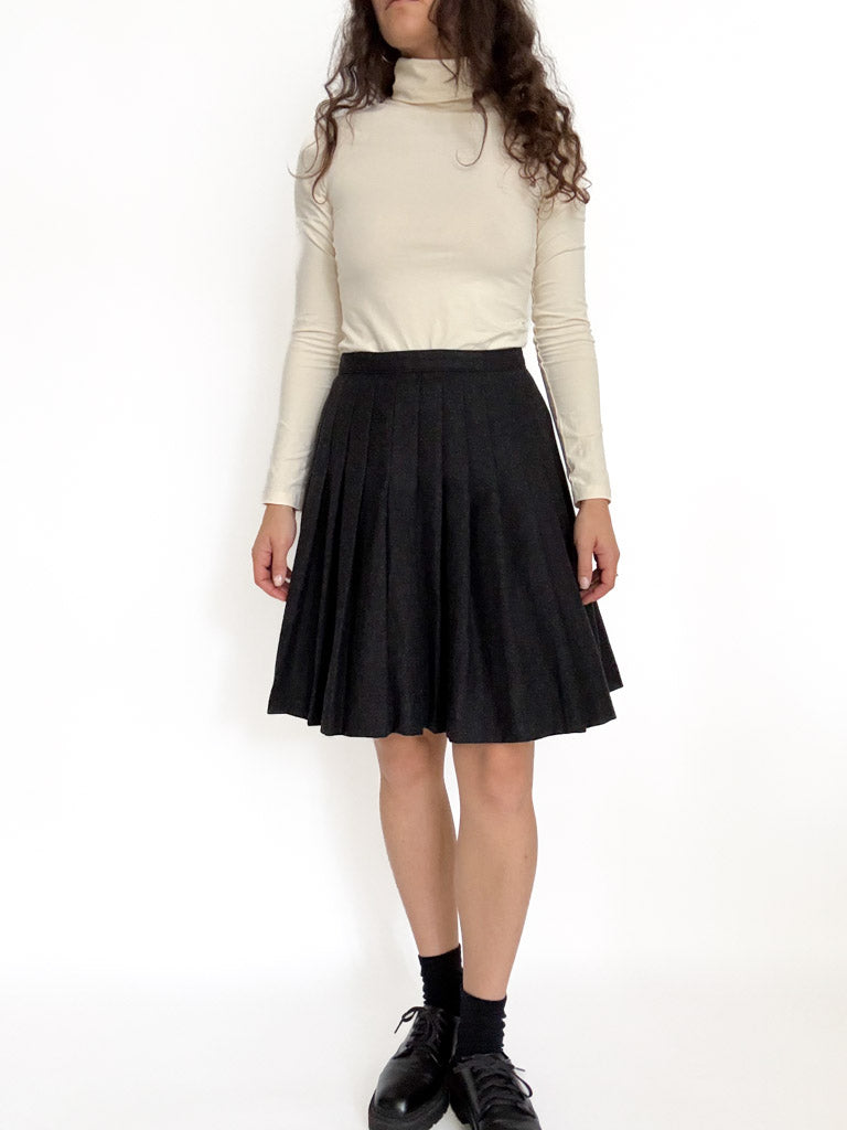 Vintage 90's Black Virgin Wool Pleated Skirt front view