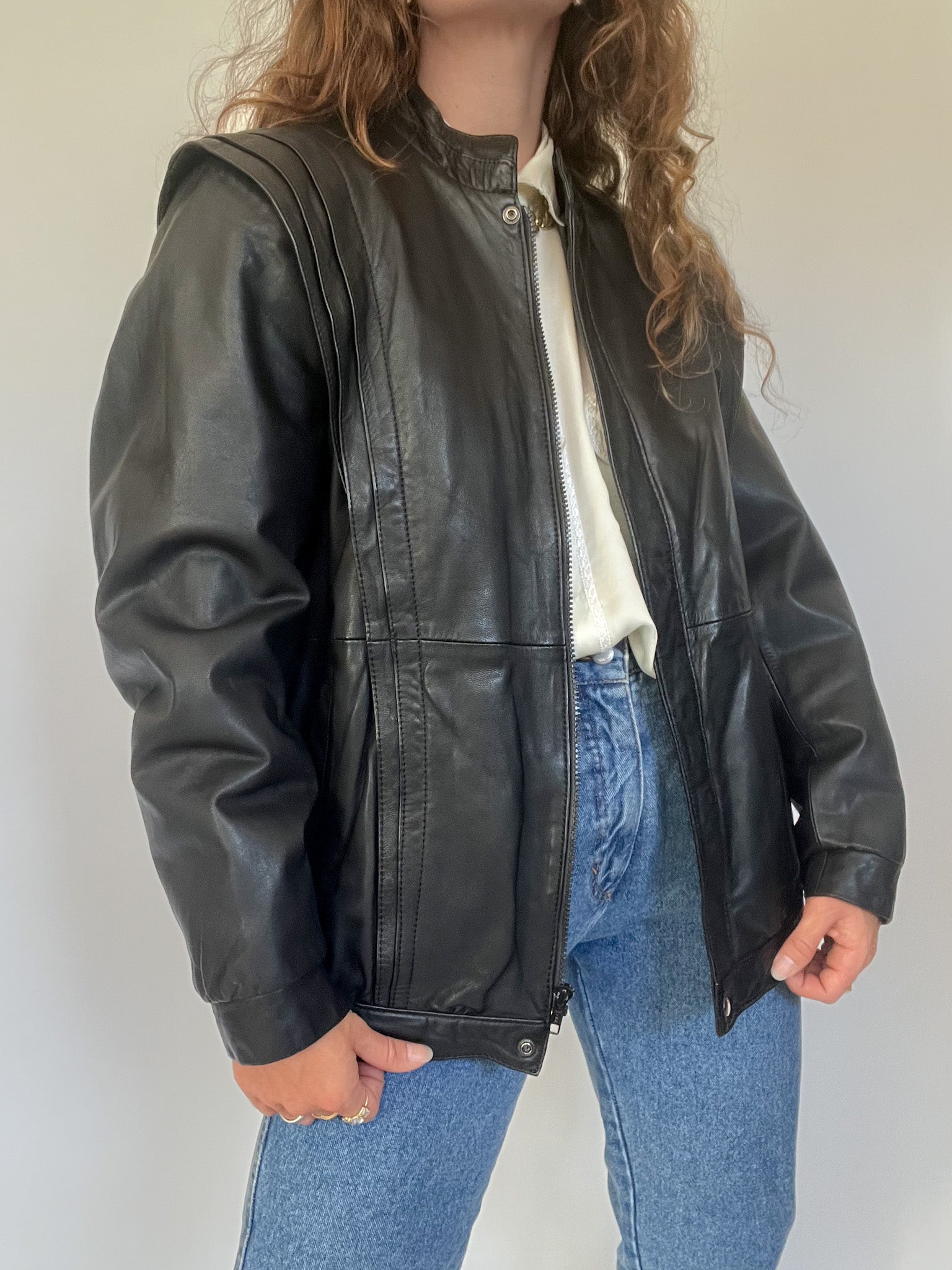 ジャケット・アウター 80-90s vintage leather bomber jacket y2k Women's Fashion 90s Leather Jacket Oversized Leather Bomber Jacket
