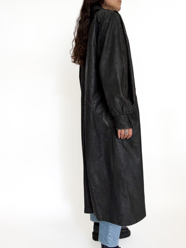 Vintage patterned black leather coat view 37