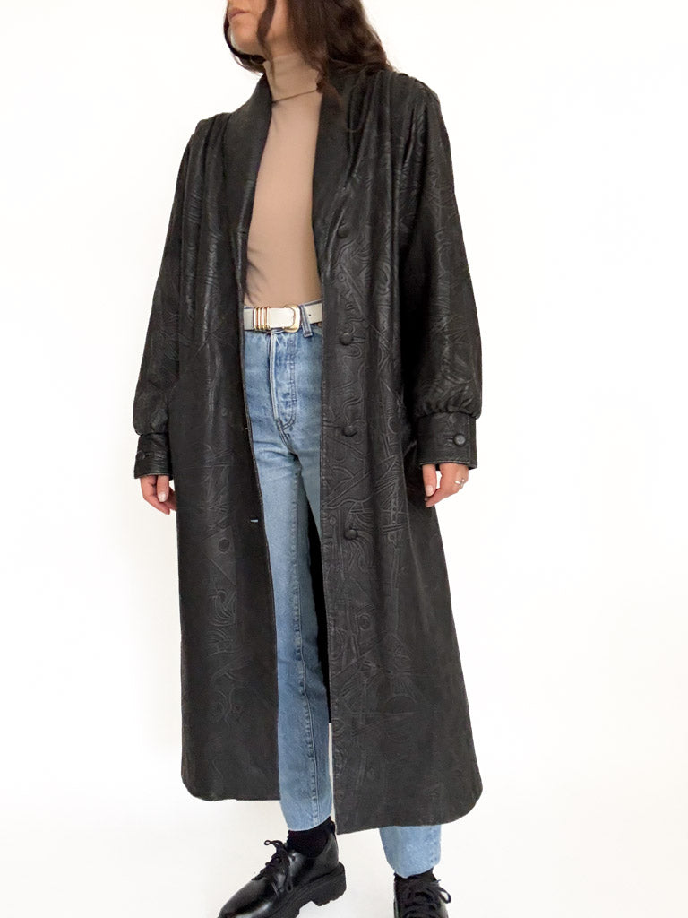 Vintage patterned black leather coat view 40