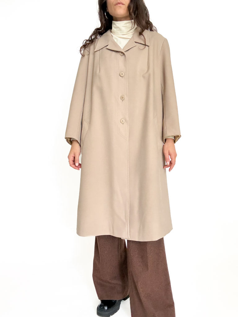 Vintage beige trench coat view 109