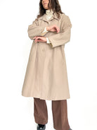 Vintage beige trench coat view 112